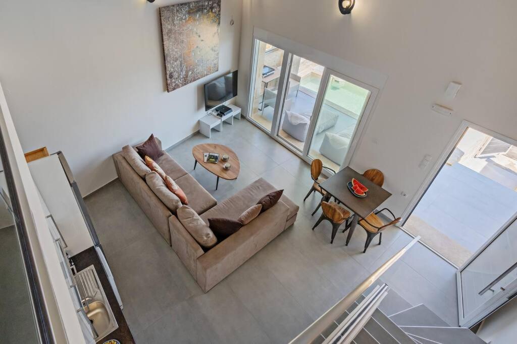 Sofia Suite, A Seafront Hideaway ! Pánormos 외부 사진
