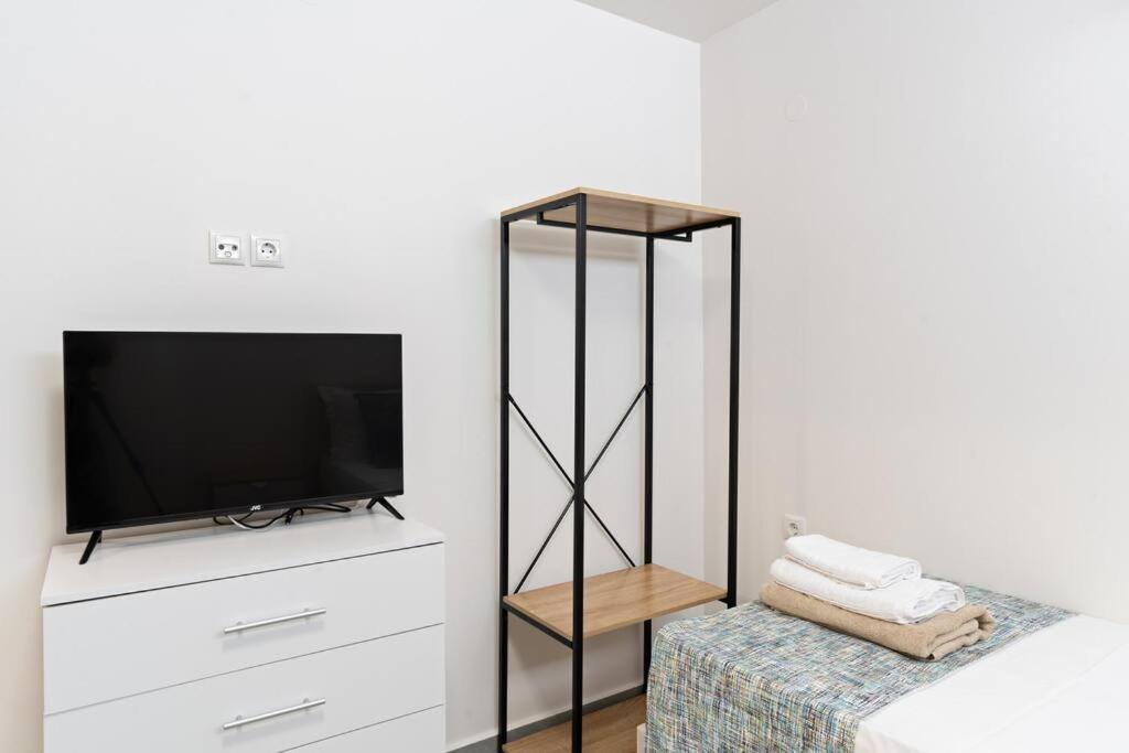 Sofia Suite, A Seafront Hideaway ! Pánormos 외부 사진