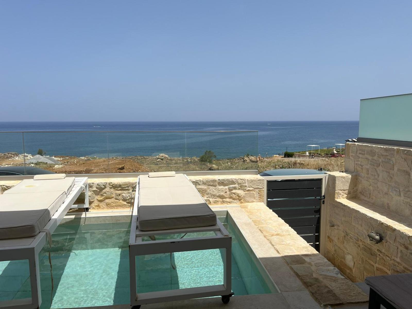 Sofia Suite, A Seafront Hideaway ! Pánormos 외부 사진